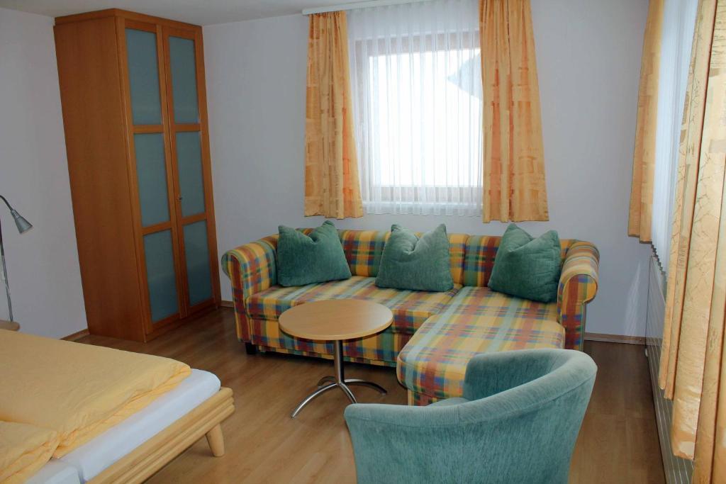 Chasa Vaidum Apartment Samnaun Bilik gambar