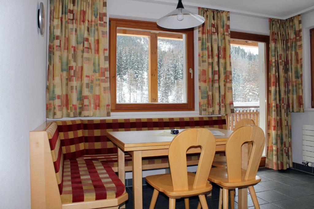 Chasa Vaidum Apartment Samnaun Bilik gambar